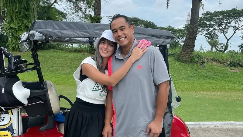 8 Potret Gaya Sporty Nia Ramadhani saat Jajal Berbagai Olahraga, Lari hingga Golf