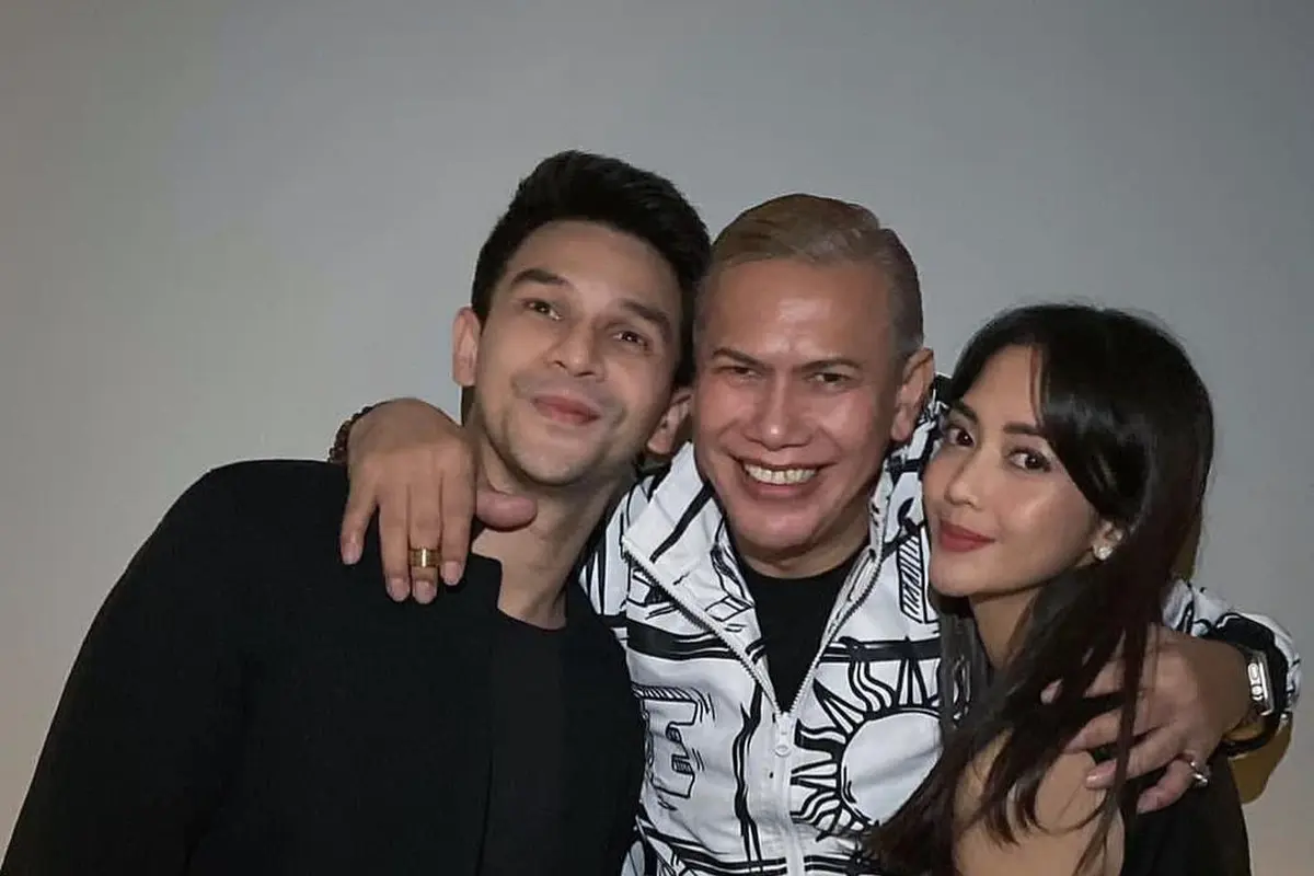 6 Potret Kedekatan Jonathan Frizzy dan Ririn Dwi Ariyanti di Momen Ultah, Jadi Sorotan