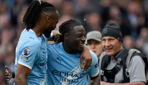 Man City Dapat Kabar Gembira Jelang Hadapi Arsenal: Jeremy Doku Segera Kembali dan Perpanjang Kontrak