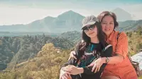 Potret Kedekatan Natasha Wilona dan Sang Ibunda. (Sumber: Instagram.com/natashawilona12)