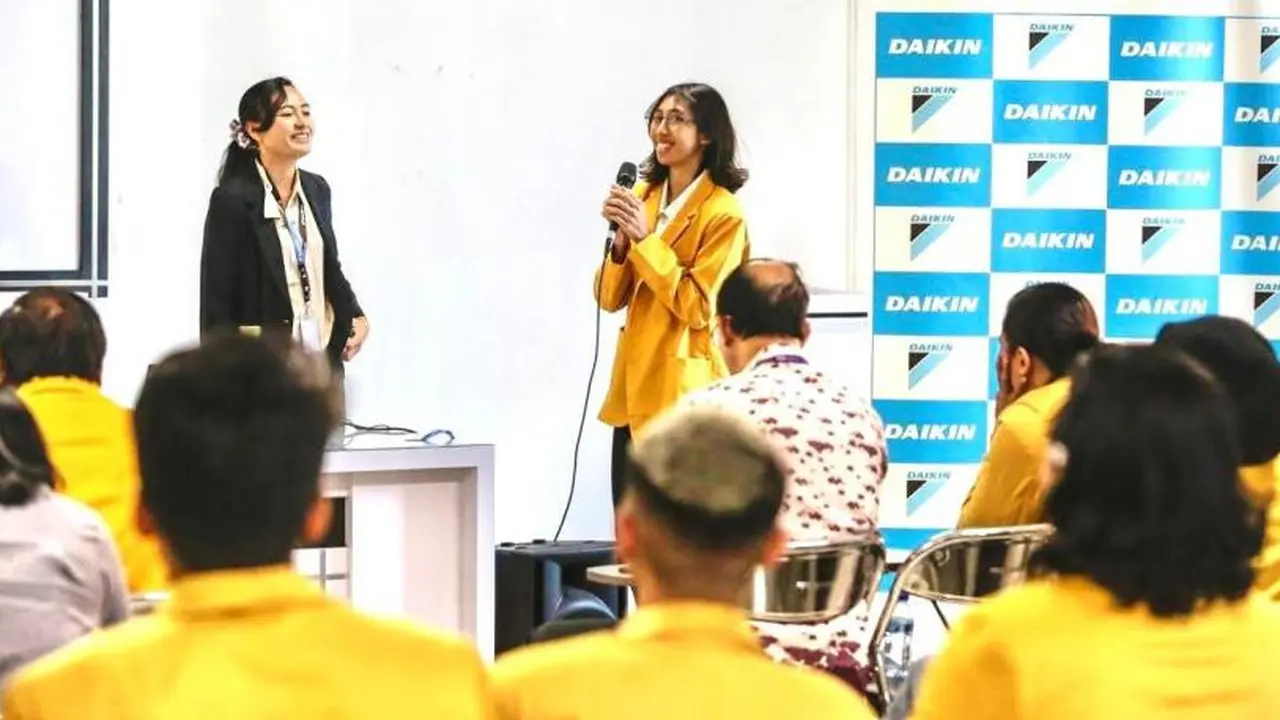 Daikin Indonesia (DAIKIN) menggandeng kelompok mahasiswa Universitas Pendidikan Nasional (UNDIKNAS), Denpasar, Bali untuk mengendal lebih jauh soal dunia industri dan peningkatan kompetensi (Istimewa)