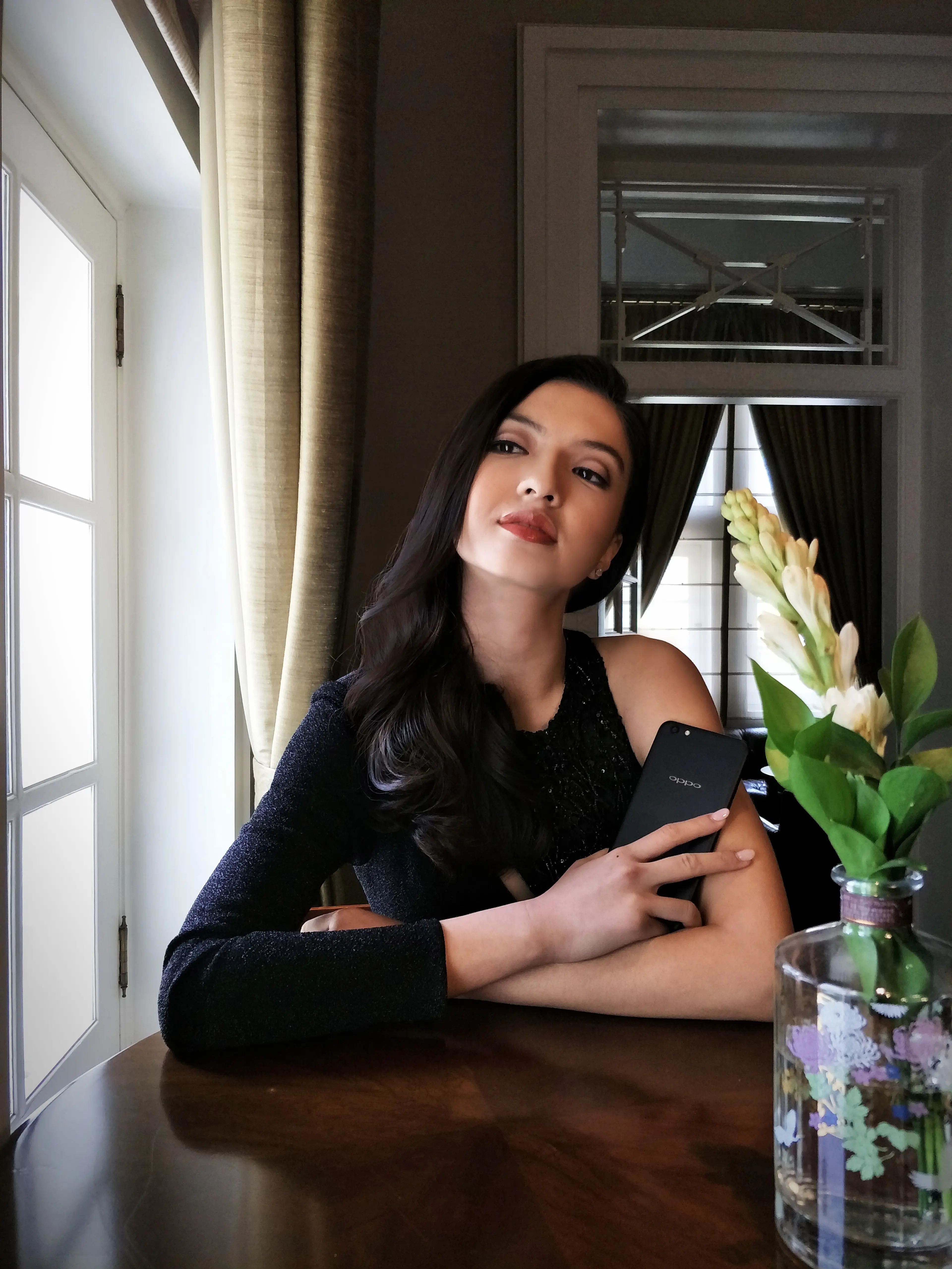 Banyak yang memuji Raline Shah sebagai sosok yang cantik luar dalam. (Foto: Rio Motret)