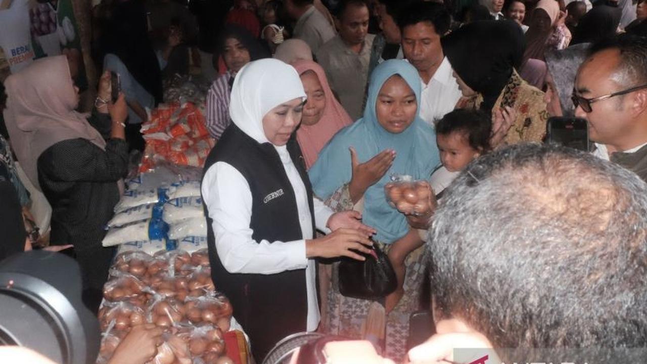 Tahukah Anda? Pemprov Jatim Gelar Pasar Murah Jatim di Waru Sidoarjo, Harga Sembako Jauh di Bawah HET!