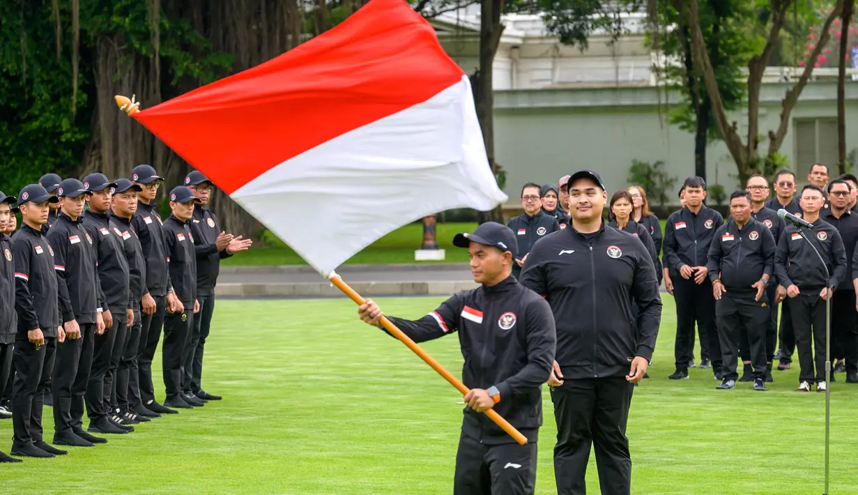 Sebelumnya, kontingen Indonesia untuk Olimpiade Paris 2024 telah resmi dikukuhkan. (BAY ISMOYO/AFP)