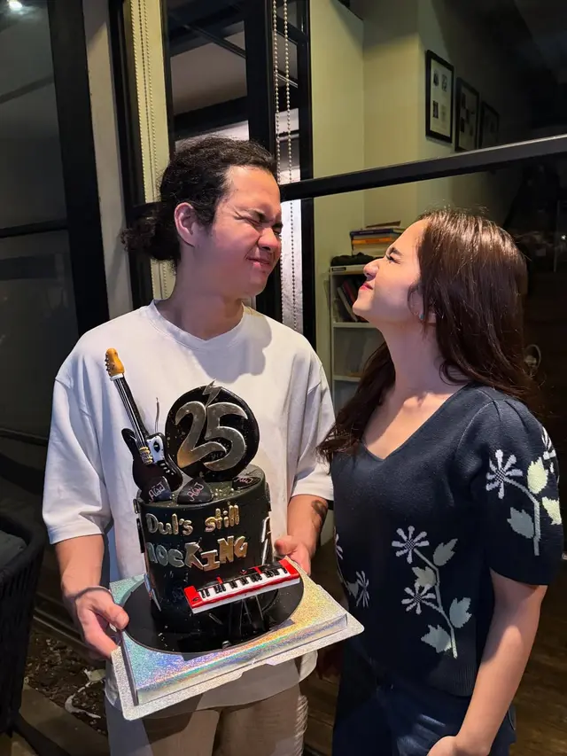Hadiah Tissa Biani untuk Ultah Dul Jaelani (Instagram/@tissabiani)