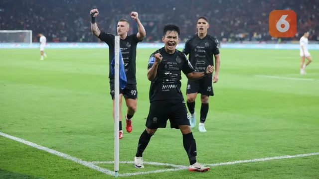 Foto: Kado Spesial Pemain di Hari Ulang Tahun Persija, Menang Meyakinkan di BRI Super League