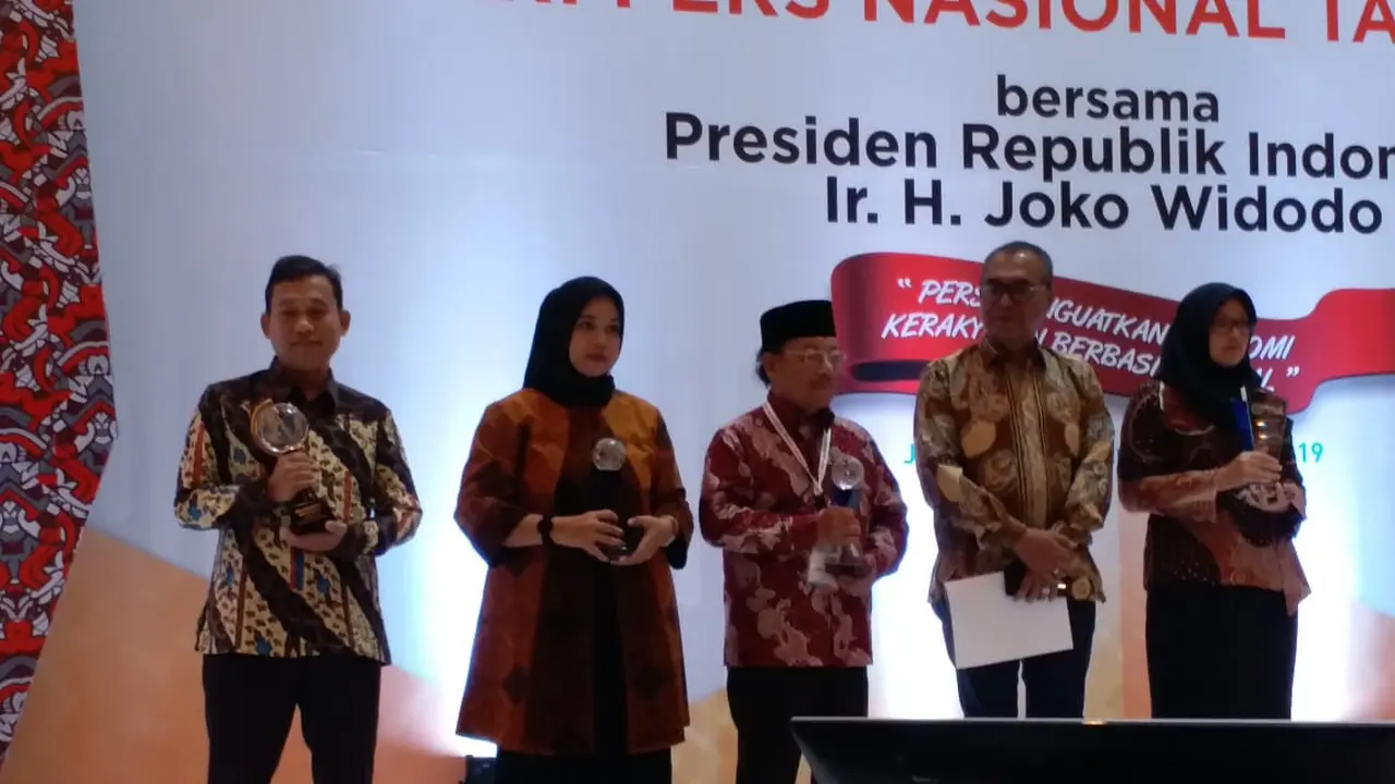 5 wartawan mendapatkan penghargaan Anugerah Adinegoro 2019 (Liputan6.com)
