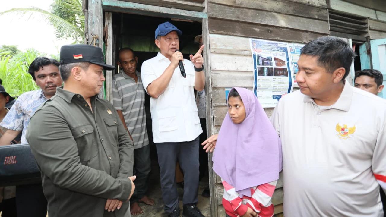 Mendagri Tito dan Menteri PKP Tinjau Program BSPS di Balikpapan, Pastikan Bantuan Tepat Sasaran