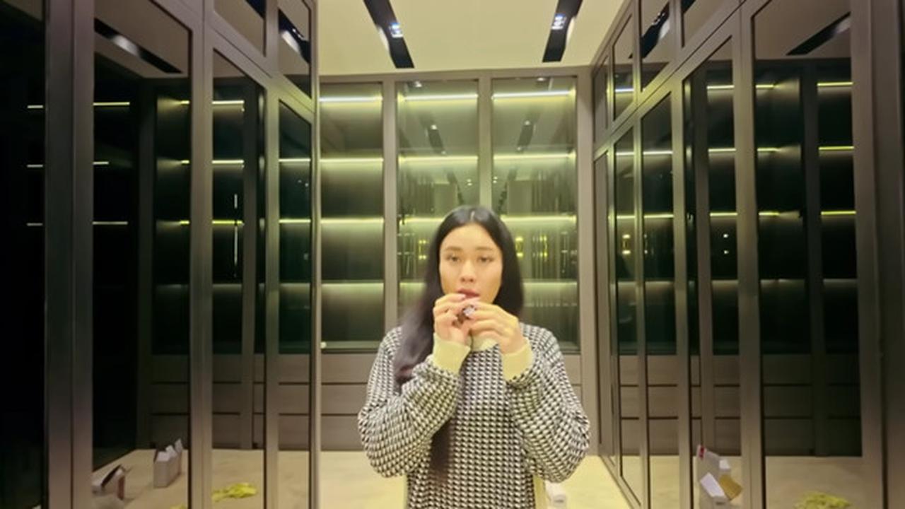 9 Potret Hunian Jessica Jane yang Terlihat Mewah, Perencanaan Detail dengan Konsep Modern