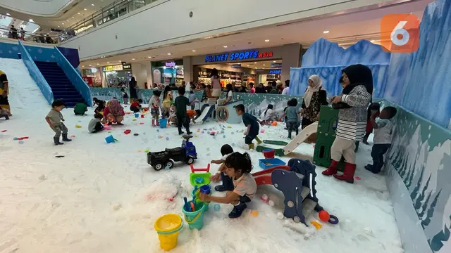 Wahana salju di Plaza Medan Fair