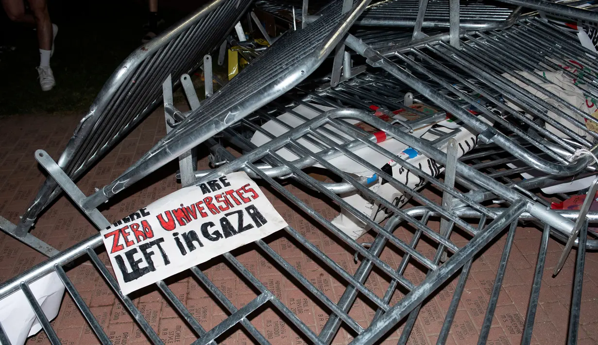 Tuntutan para mahasiswa berkisar dari gencatan senjata atas perang Israel-Hamas. (AP Photo/Cliff Owen)