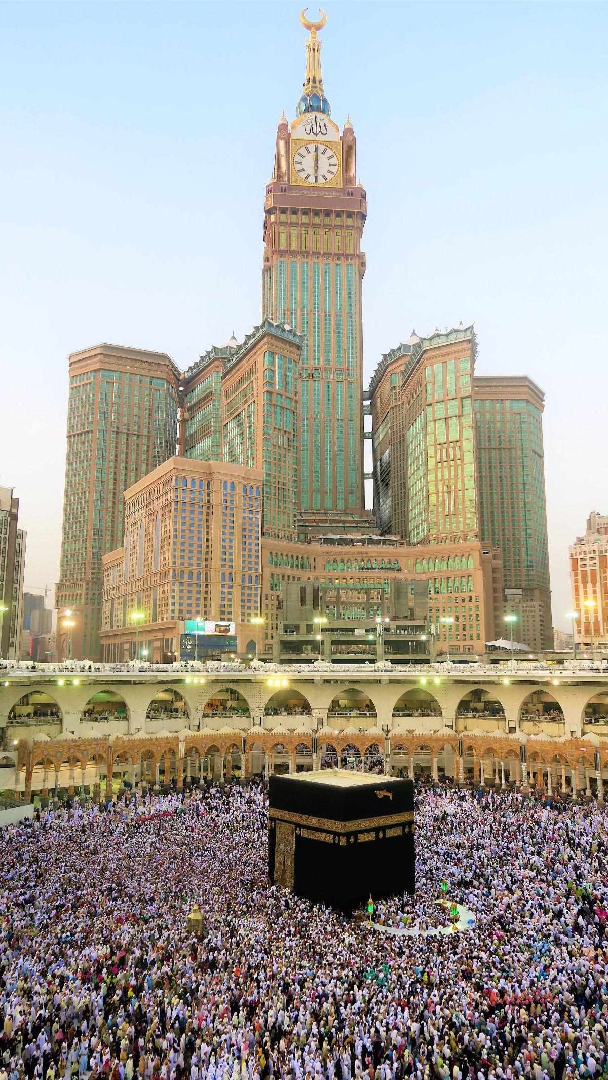 <b>Hukum dan Waktu Haji</b>