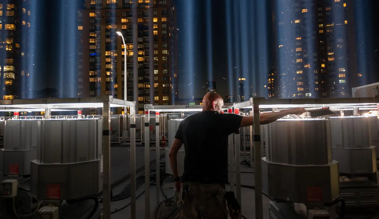 Amerika Serikat akan mengenang 23 tahun peristiwa kelam serangan 11 September (9/11) di menara kembar World Trade Center (WTC). (Spencer Platt/Getty Images North America/Getty Images via AFP)