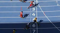 Usain Bolt finis terdepan di putaran pertama (reuters)