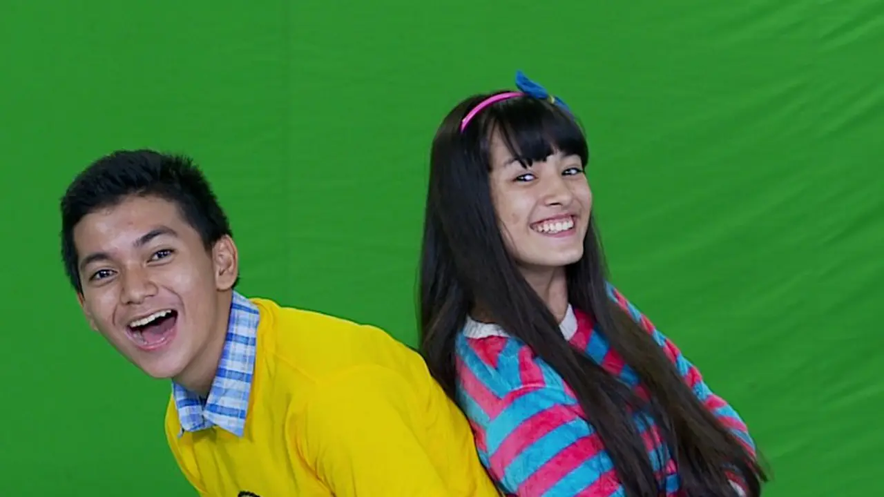 [Bintang] Mawar de Jongh dan Ajil Dito