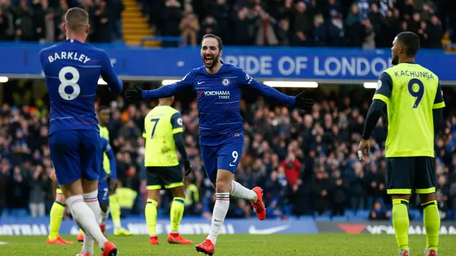 Pesepak Bola Bertubuh Gemuk Saat Merumput
