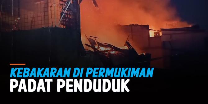 VIDEO: 15 Rumah di Kawasan Tambora Jakbar Terbakar