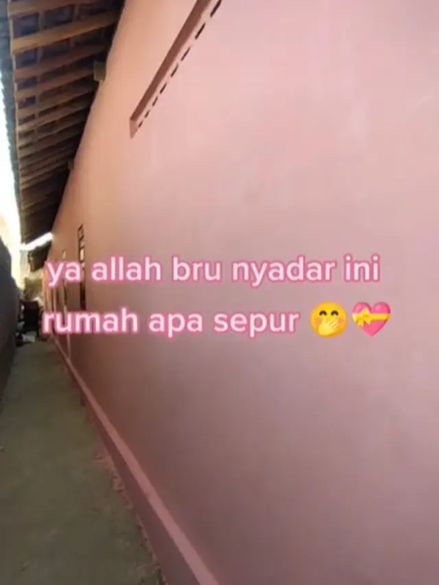 Viral Video Rumah di Desa Ini Panjang Bak Kereta, Curi Perhatian Netizen