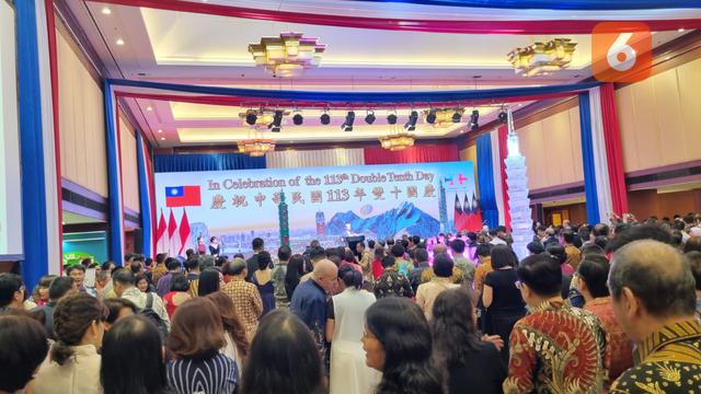 Kepala TETO John C. Chen, memberikan pidato dalam perayaan Double Tenth Day Taiwan di Hotel Borobudur, pada Selasa, 8 Oktober 2024. (Liputan6.com/Tanti Yulianingsih)