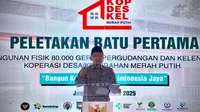 Menteri Koperasi Ferry Juliantoro dalam groundbreaking gudang dan gerai Kopdes Merah Putih dimilai di Desa Wanajaya, Kecamatan Cibitung, Kabupaten Bekasi, Jawa Barat, Jumat sore (17/10/2025). (Dok Kemenkop)