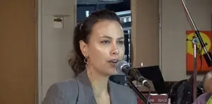 Simak kolaborasi terbaru Sophia Latjuba