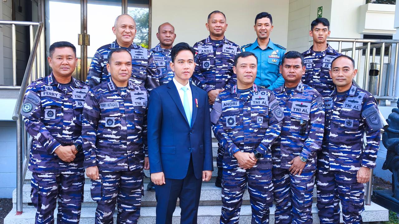 VIDEO: Satgas TNI AL Dampingi Wapres Gibran Temui Diaspora RI di Papua Nugini