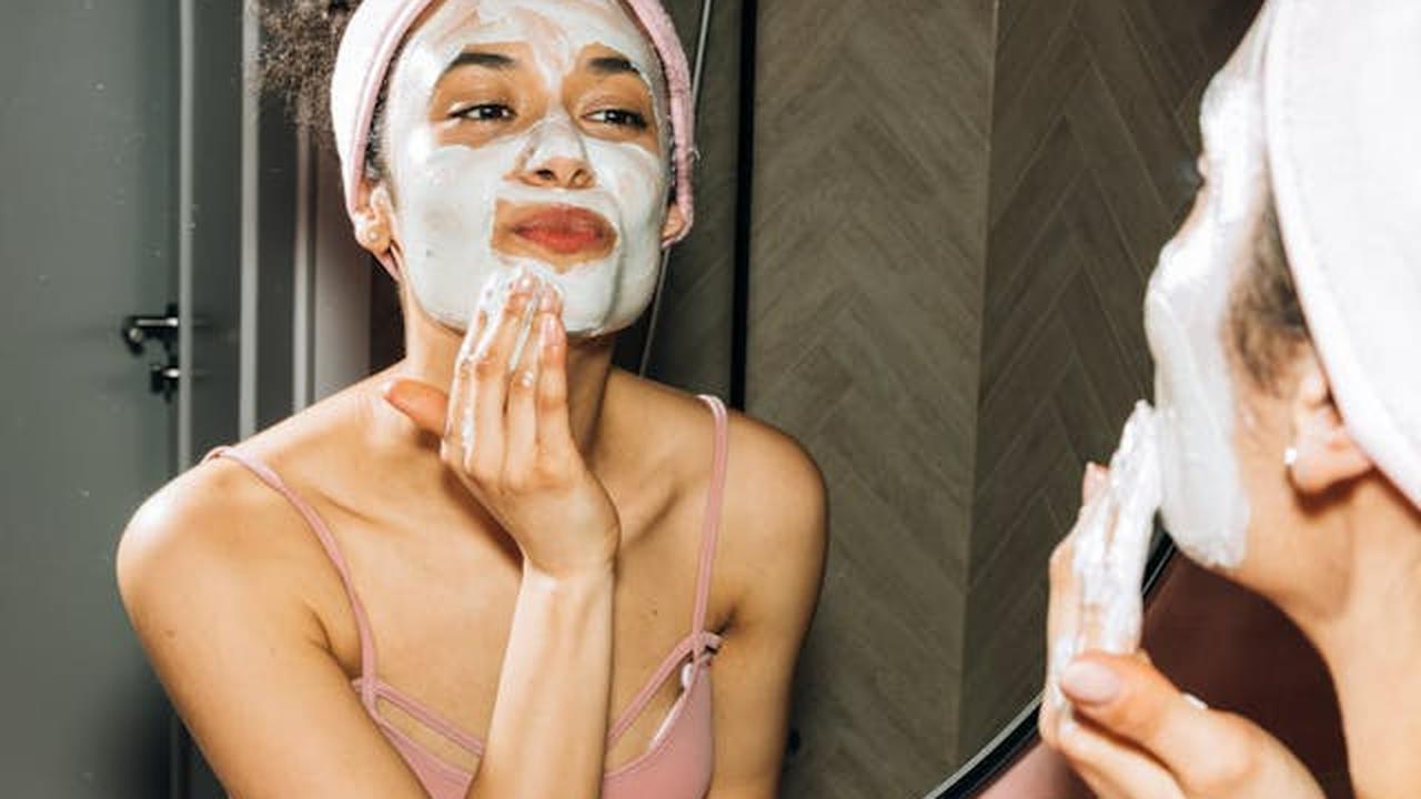 Old Money Beauty: Perawatan Kulit yang Tak Tergoda Tren