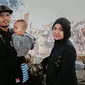 Haneen Akira bersama suaminya ustaz Hanan Attaki