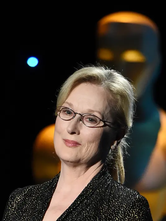 Meryl Streep. Kecantikan aktris senior ini tak diragukan lagi meski telah memasuki usia 66 tahun. Penampilan bintang ‘The Iron Lady’ di layar kaca ini selalu memukau. (AFP/Bintang.com)