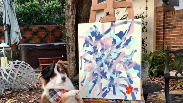 Hasilkan Uang dari Melukis, Intip 10 Potret Lukisan Hasil Karya Anjing yang Bak Pelukis Profesional
