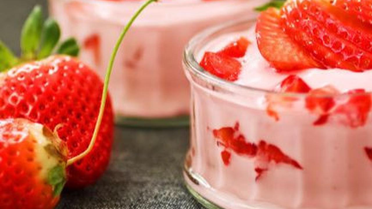 Resep Sparkling Yogurt Strawberry<br>
