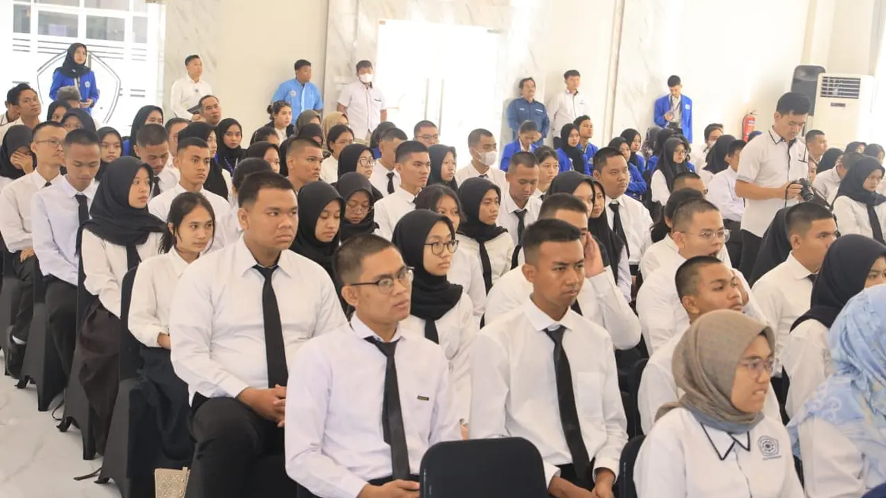 Animo Pendaftar Polteknaker 2023/2024 Luar Biasa