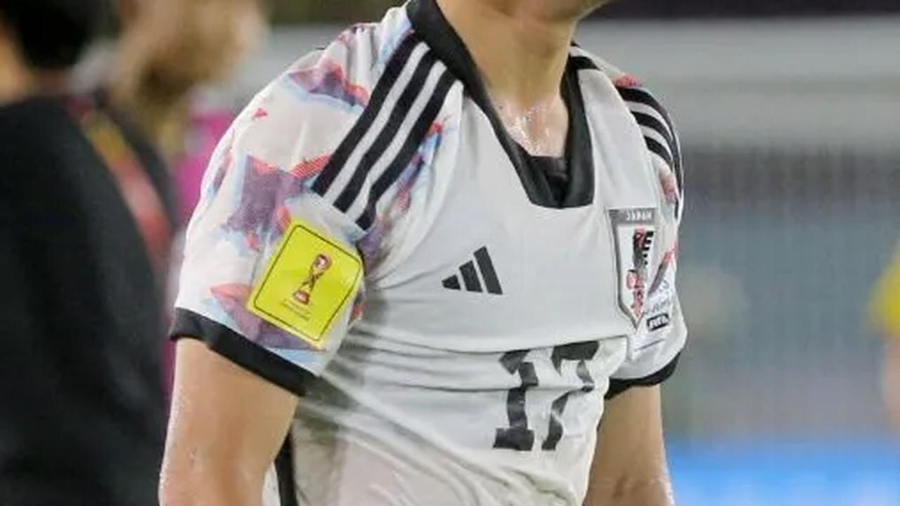 FOTO: Tangis Timnas Jepang U-17 Usai Kalah Melawan Timnas Spanyol U-17 di Babak 16 Besar Piala Dunia U-17 2023