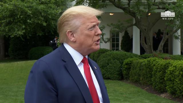 Menjelang lebaran, Presiden AS Donald Trump meminta masjid kembali buka di Amerika Serikat