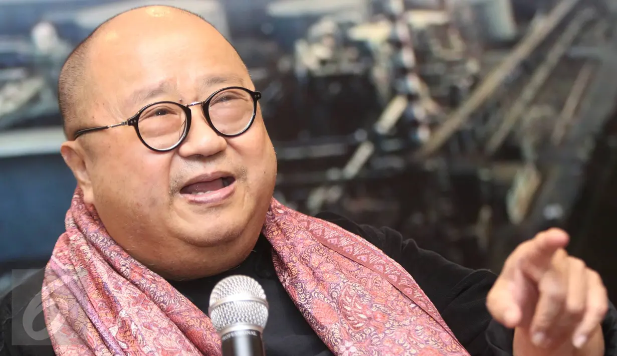 Ketua Umum Muri, Jaya Suprana memberi keterangan saat acara penyerahan piagam di Jakarta, Rabu (28/12). PTFI menerima dua rekor nasional baru yaitu sebagai pembangun dan pemilik smelter tembaga pertama. (Liputan6.com/Immanuel Antonius)