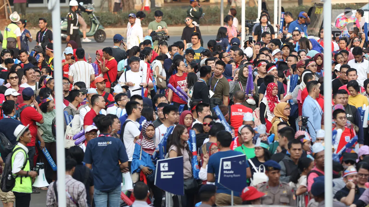 Jelang Final Bulu Tangkis Beregu Putra, Suporter Serbu Istora Senayan