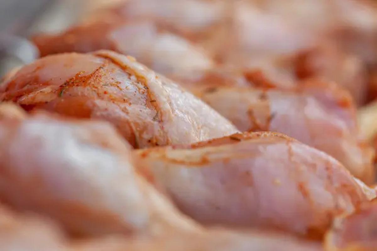 Resep Ayam Pedas Banyuwangi untuk Rayakan HUT ke-80 RI dari Dapur Rumah