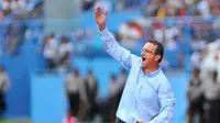 Mengenal Pelatih Anyar Arema Cronus, Milomir Seslija