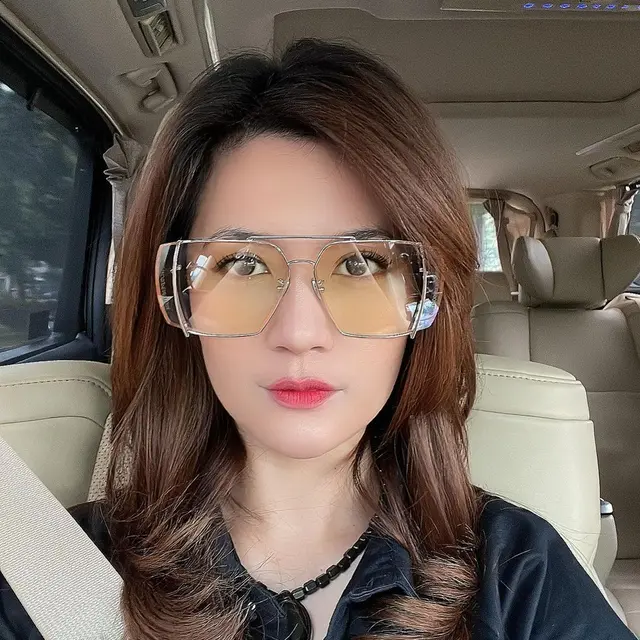 Dituding Oplas, Ini 6 Potret Terbaru Asty Ananta Awet Muda di Usia 38 Tahun