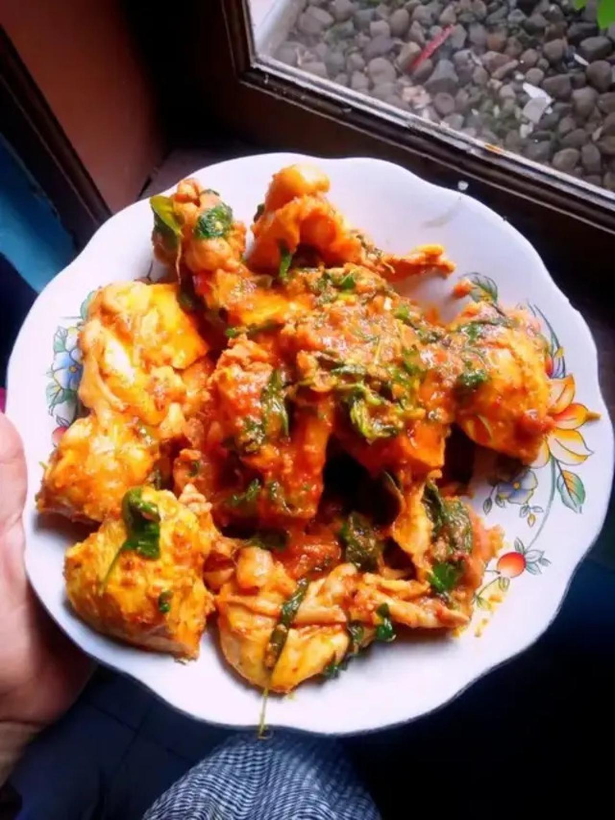 Ayam Rica-Rica Enak Tapi Bau Amis? Ini Cara Menghilangkan Bau Tanpa Bikin Hambar