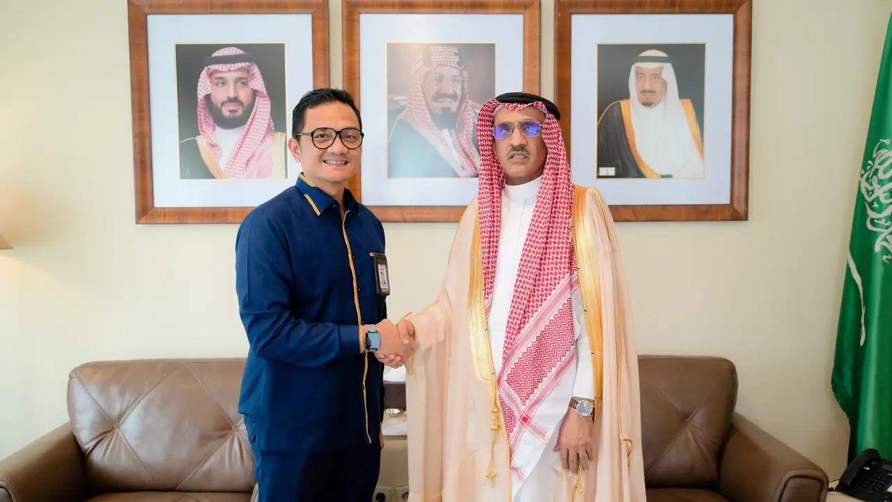 Kepala Badan Pengelola Keuangan Haji (BPKH), Fadlul Imansyah, bertemu Duta Besar Arab Saudi untuk Indonesia, Faisal Bin Abdullah H. Amodi (Istimewa)