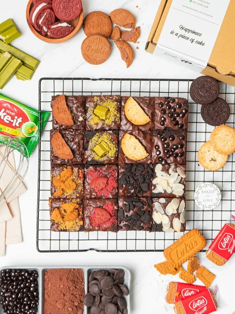 Fudgy Brownies Mini Bite Lezat dan Unik dari Joy Food Produk, Bebas Pilih Topping