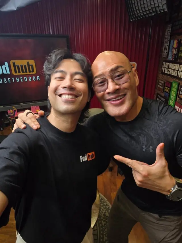 Potret Persahabatan Vidi Aldiano dan Deddy Corbuzier