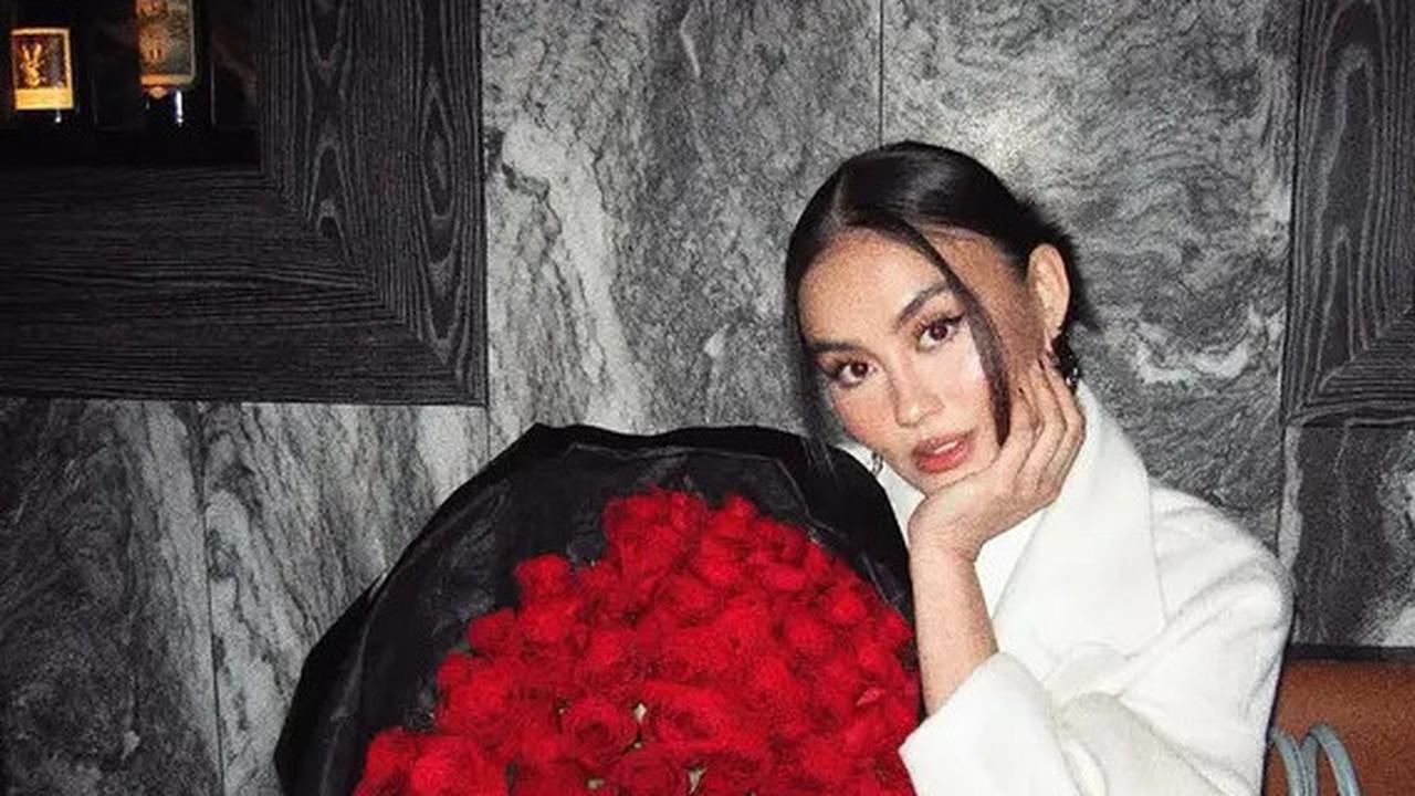 Deretan Artis Indonesia Miliki Yayasan Amal, Tak Hanya Cantik tapi Juga Berhati Malaikat - Cinta Laura & Agnez Mo