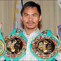 Manny Pacquiao telah mendapatkan tujuh gelar di tujutu kelas yang berbeda, atau petinju kedua di dunia setelah Oscar de la Hoya.