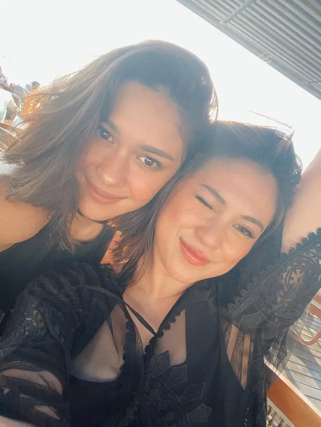 6 Potret Kompak Tyna Kanna Bareng Nana dan Naysilla Mirdad, Disebut Ipar Goals