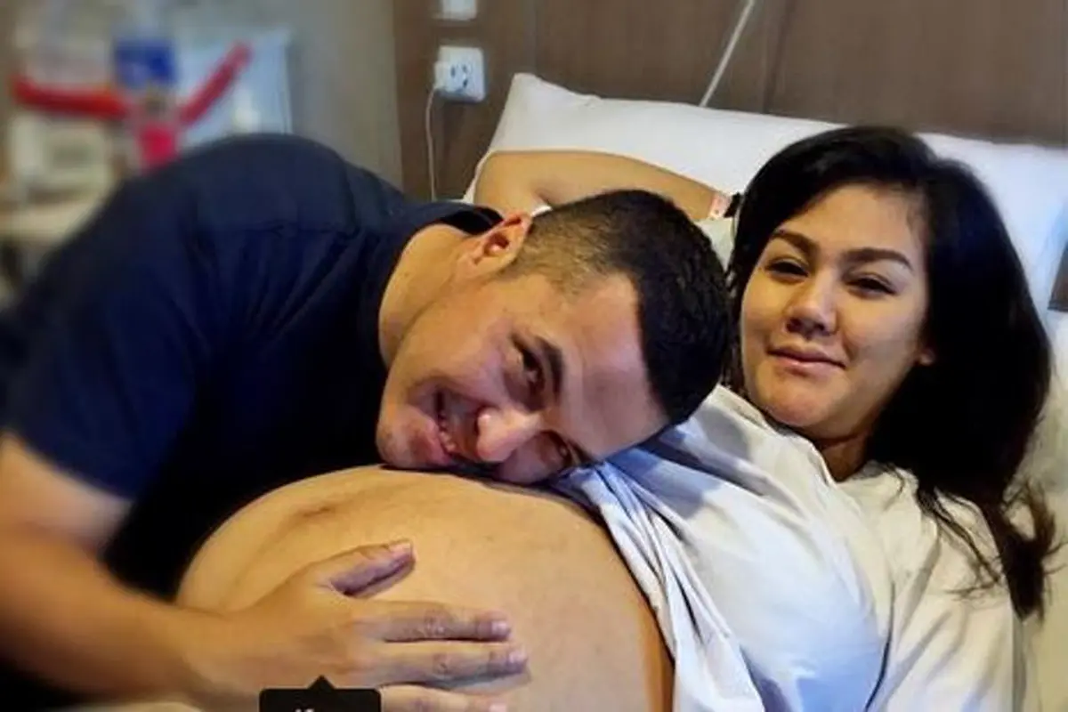 Sissy Priscillia dan Rifat Sungkar Dihadiahi Putra Kedua