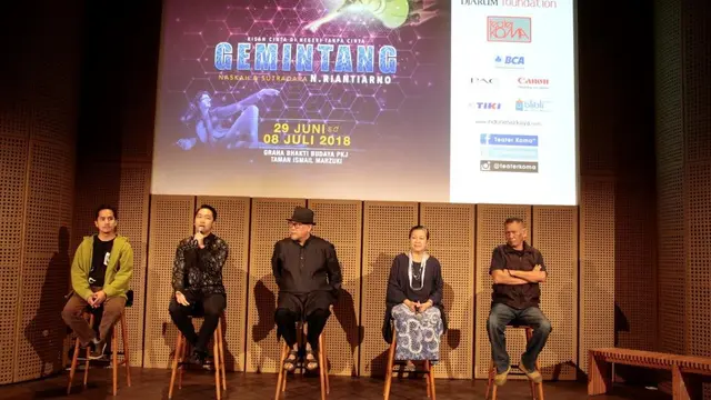 Produksi Ke 153, Teater Koma Hadirkan Kisah Cinta Manusia dan Alien