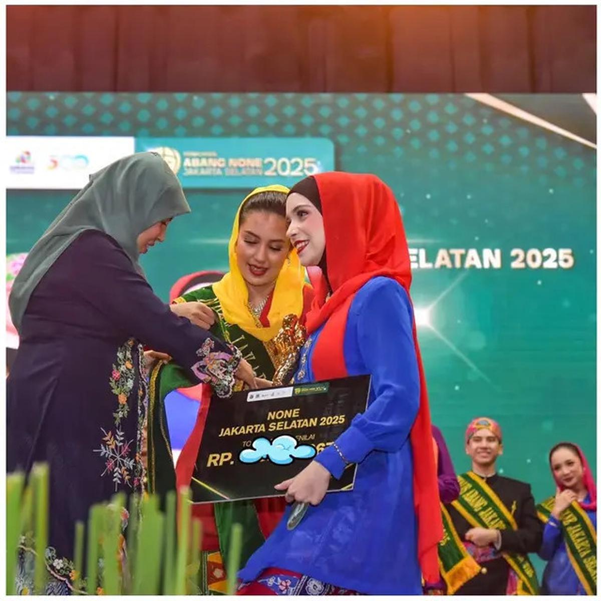 7 Potret Isabel Azhari, Putri Ayu Azhari Raih Gelar None Jakarta Selatan 2025