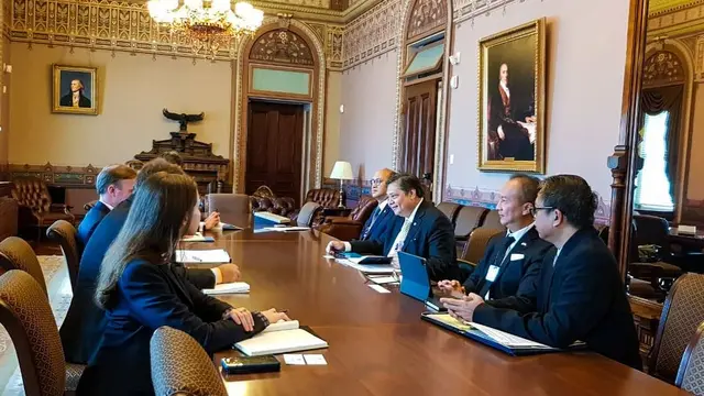 Menteri Koordinator Bidang Perekonomian Airlangga Hartarto mengadakan pertemuan bilateral dengan Assistant to the President for National Security Affairs (APNSA) Amerika Serikat Jake Sullivan. (Dok Kemenko Perekonomian)